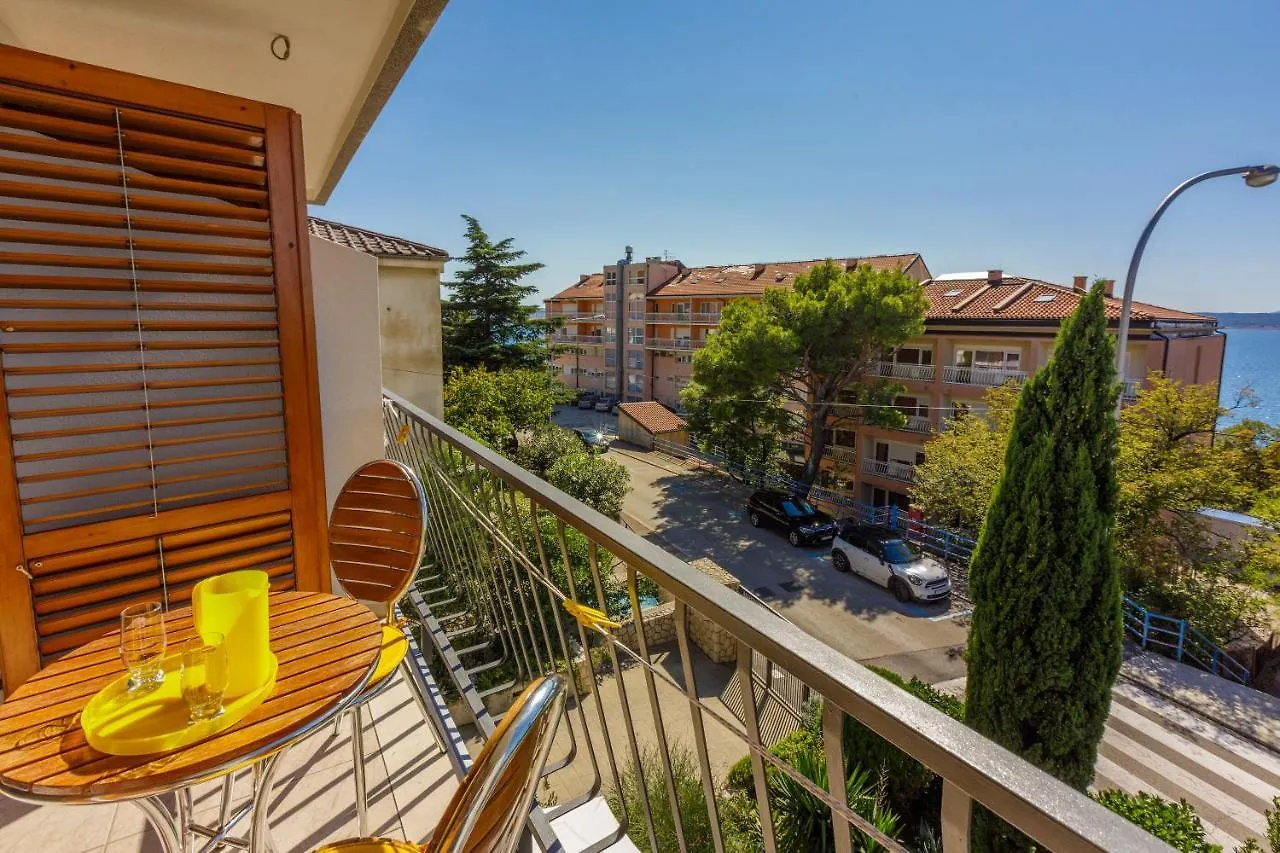 Apartments Loncaric Crikvenica 0*,  Croatia