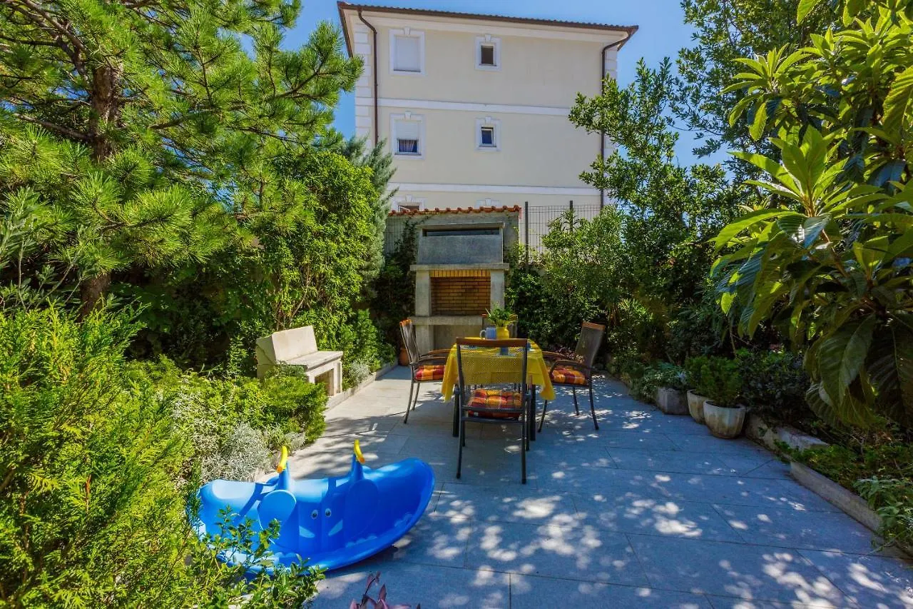 Apartments Loncaric Crikvenica