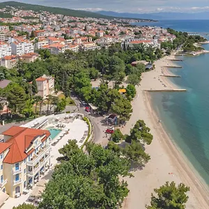 Boutique Esplanade (adults Only) Hotel